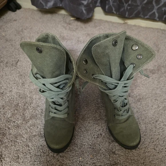 Aldo Olive Heeled Lace-Up Boots - Picture 6 of 6